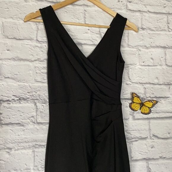 LE Chateau Ponte Pleated Sheath Dress Size XXS - Picture 3 of 7